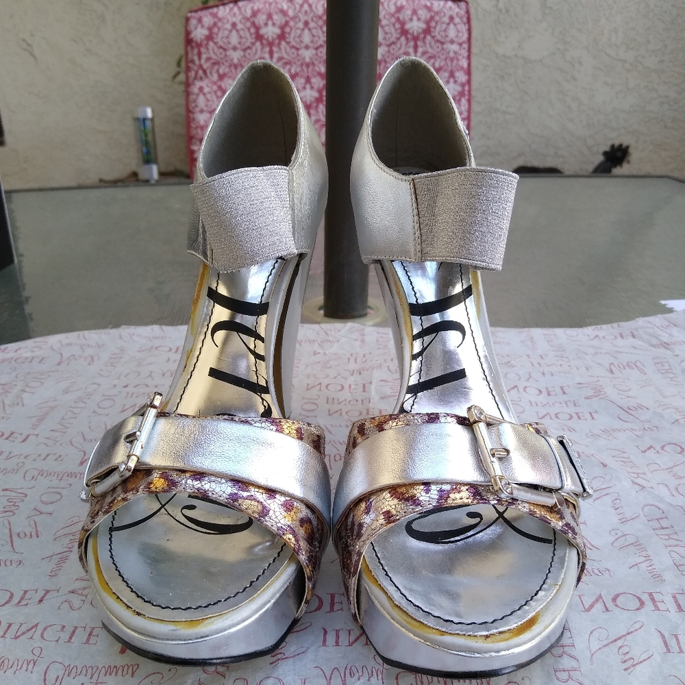 Women's Shoes